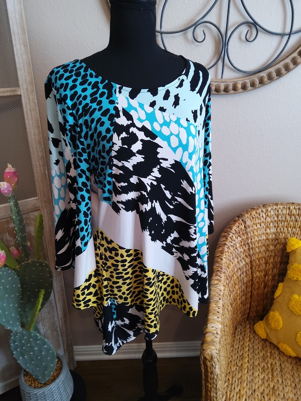 Alfani Multicolor Animal Print Tunic - Black, White, Aqua, Yellow - Picture 5 of 10